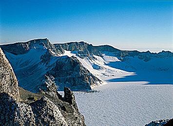 像素风格微恐解谜游戏《电子幻术》Steam页面上线 发售日待定